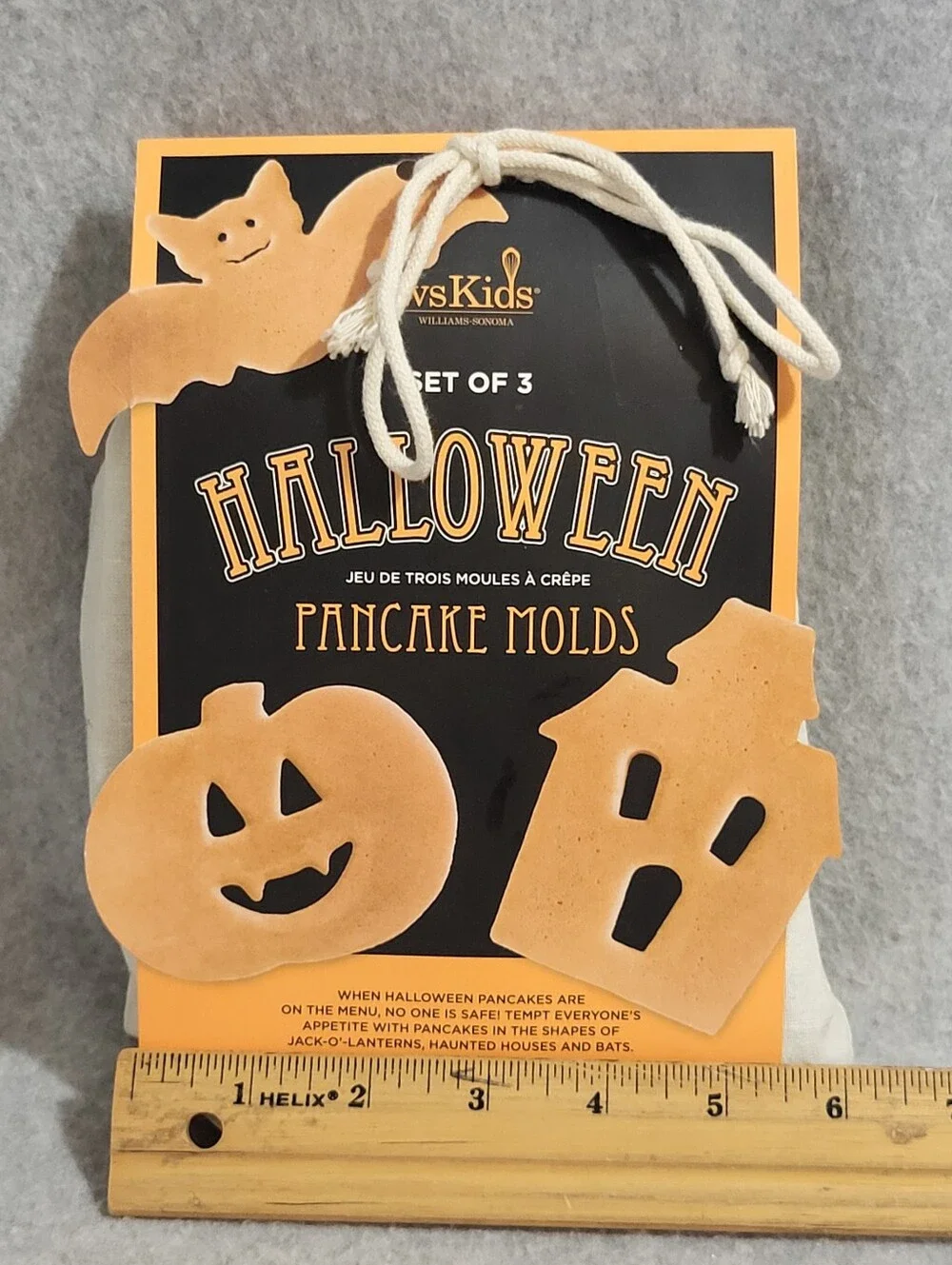 Williams Sonoma Set of 3 Halloween Pancake Molds Bat Pumpkin Haunted House NEW